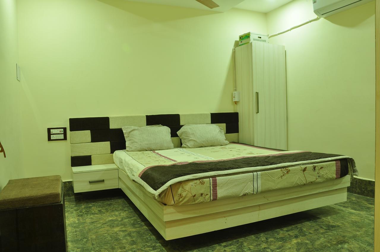 Hotel Golden Inn Balangir Esterno foto